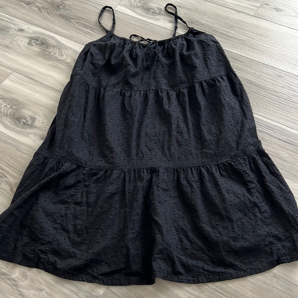 Elegant Black Sleeveless Dress